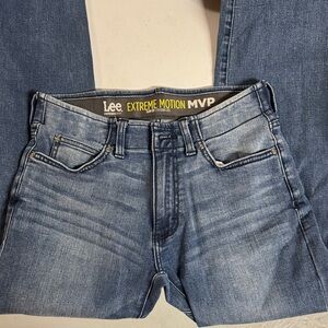 Lee Men's Relaxed Fit Blue Jeans